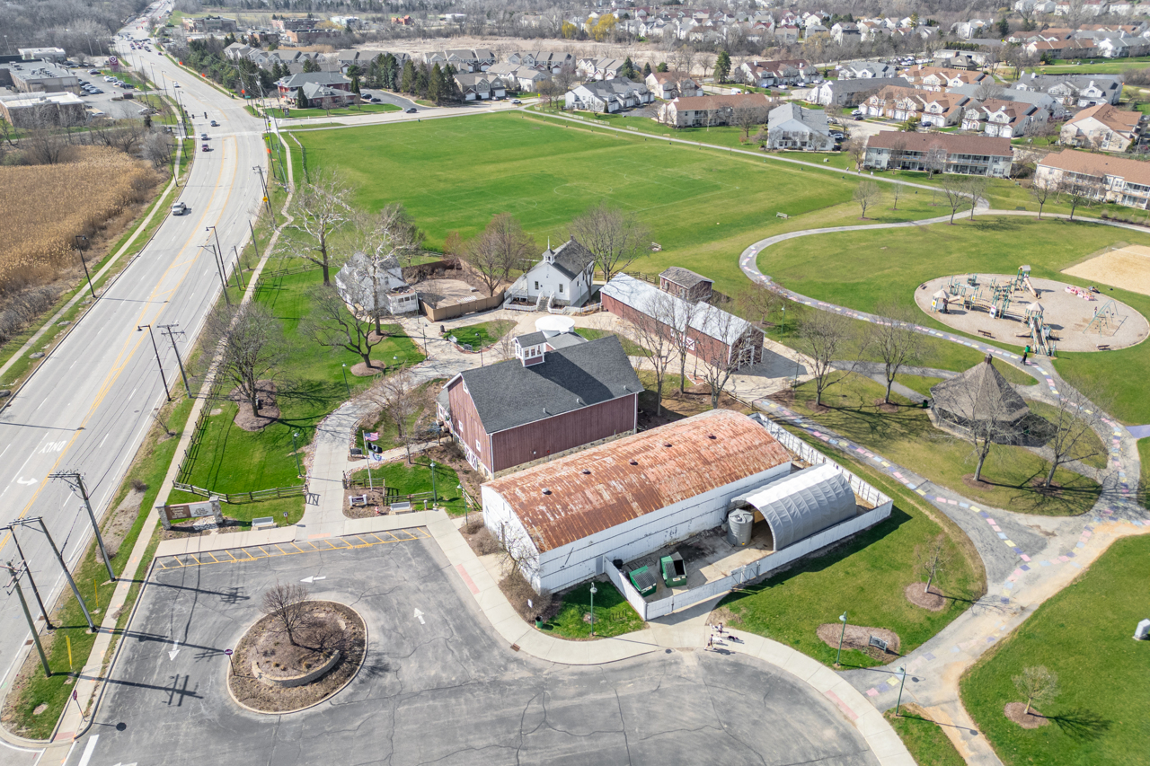 319 W Streamwood Boulevard, Streamwood, IL 60107