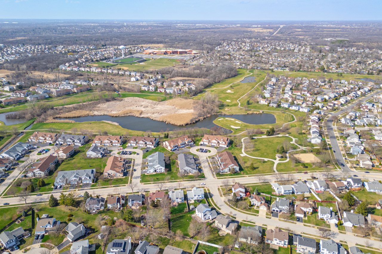 319 W Streamwood Boulevard, Streamwood, IL 60107