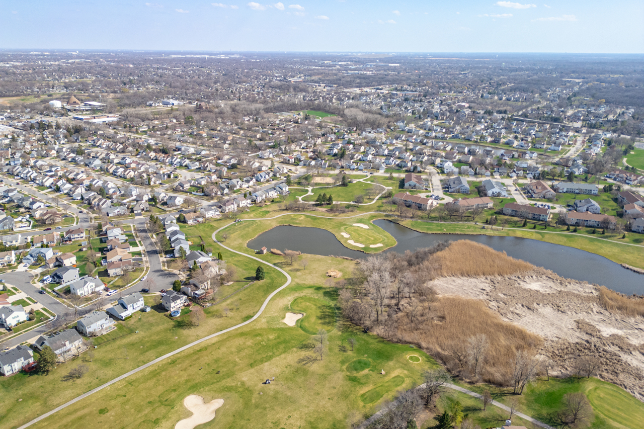 319 W Streamwood Boulevard, Streamwood, IL 60107