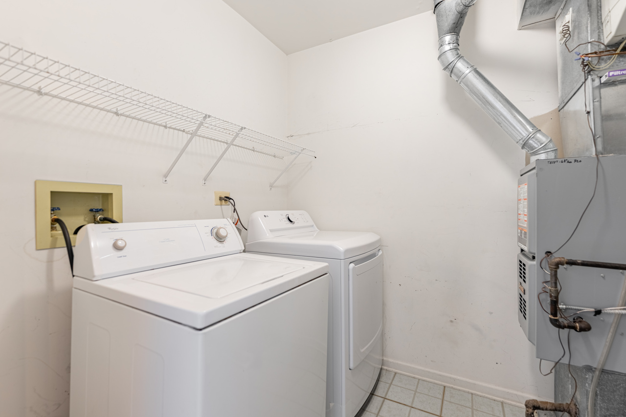 319 W Streamwood Boulevard, Streamwood, IL 60107