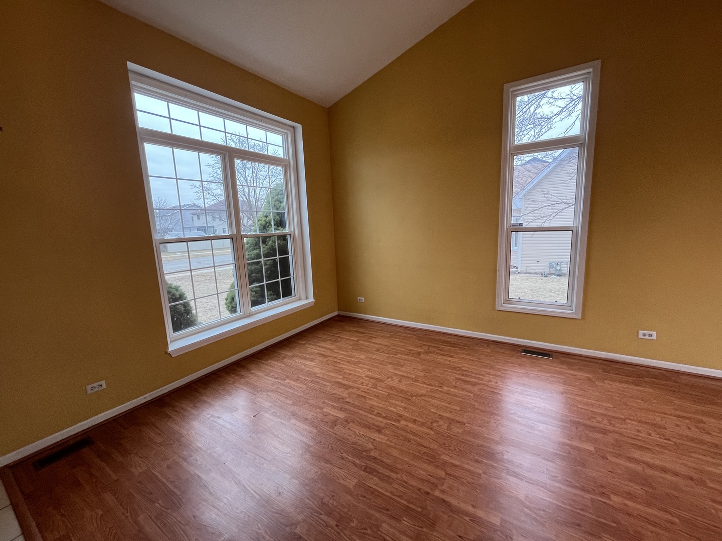 246 Homewood Drive, Bolingbrook, IL 60440