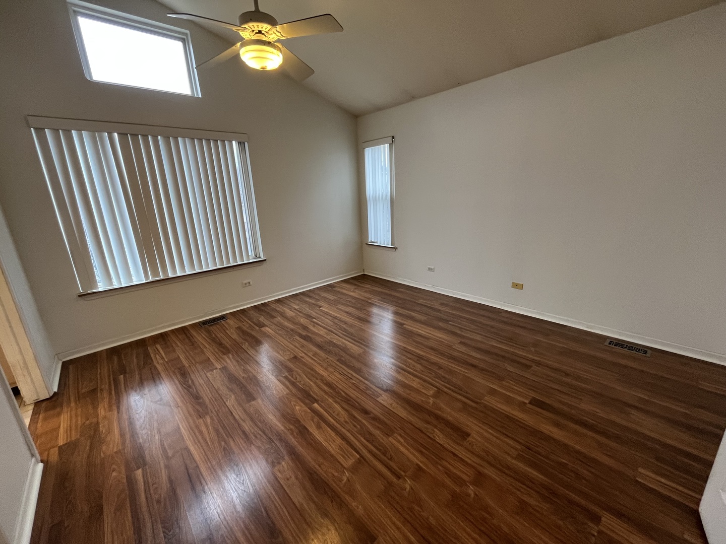 246 Homewood Drive, Bolingbrook, IL 60440