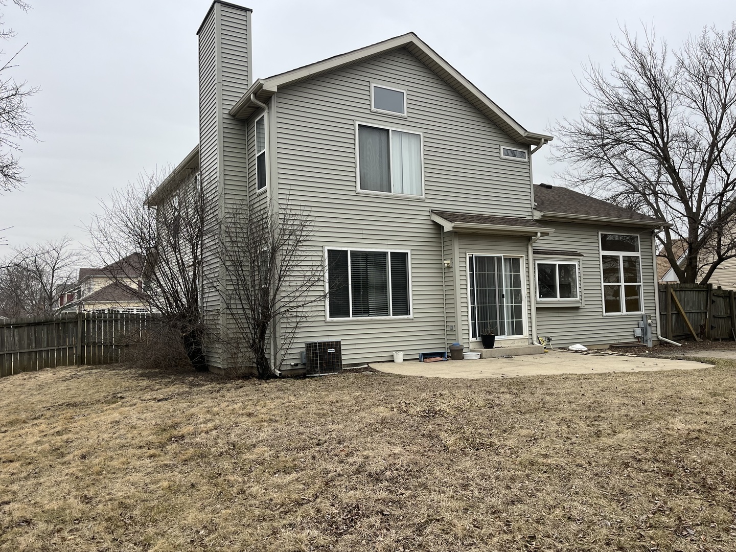 246 Homewood Drive, Bolingbrook, IL 60440