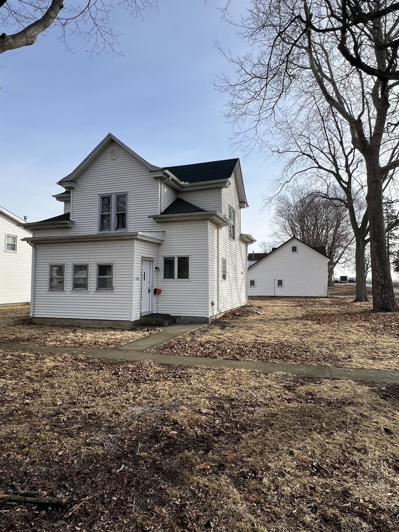 200 E South Street, Ellsworth, IL 61737