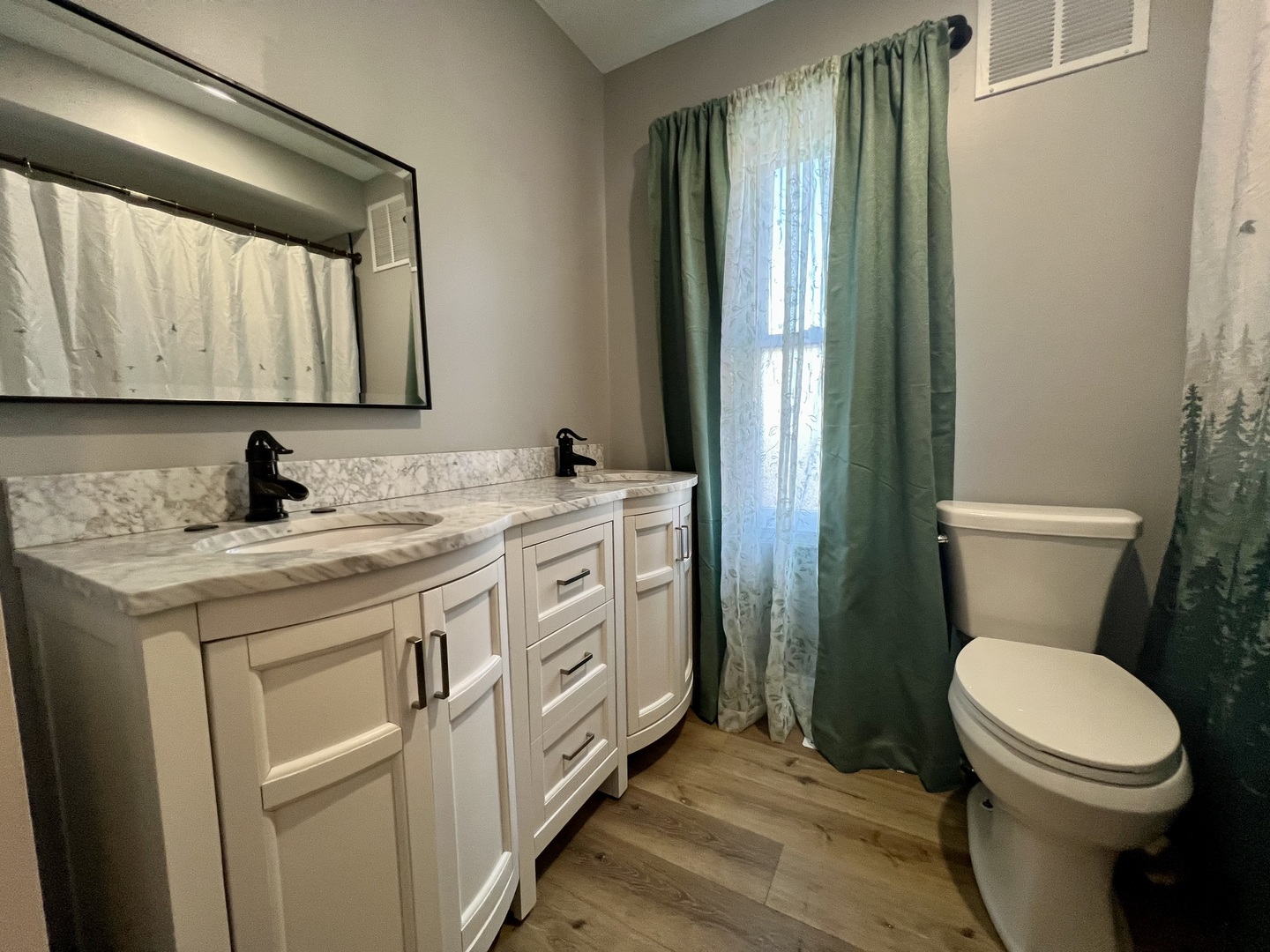 200 E South Street, Ellsworth, IL 61737