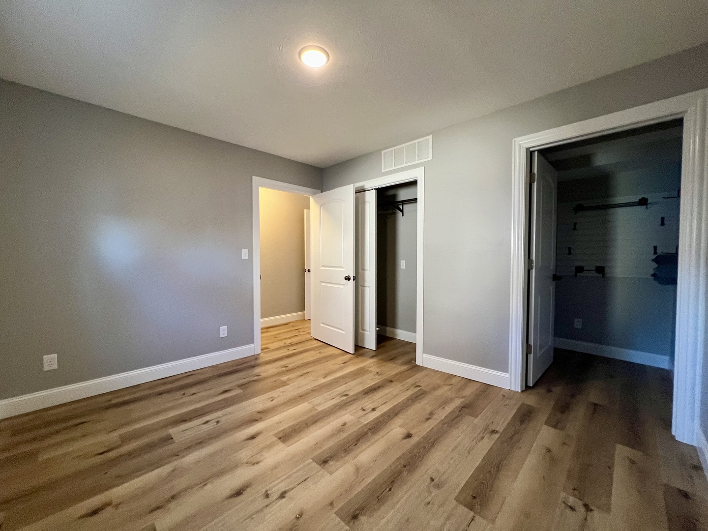 200 E South Street, Ellsworth, IL 61737