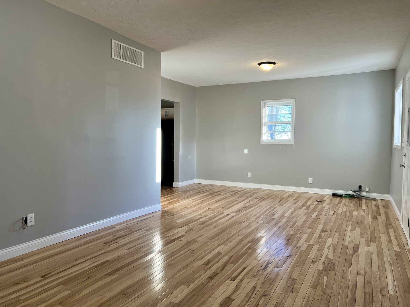 200 E South Street, Ellsworth, IL 61737