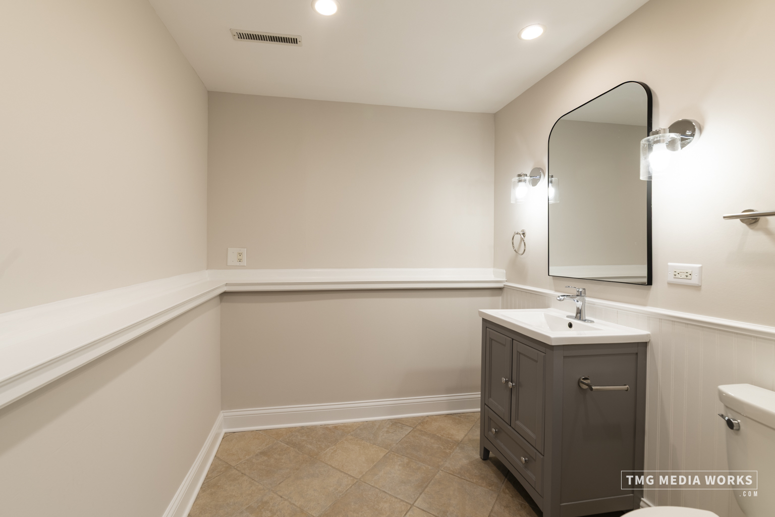 24331 Davids Court, Naperville, IL 60564