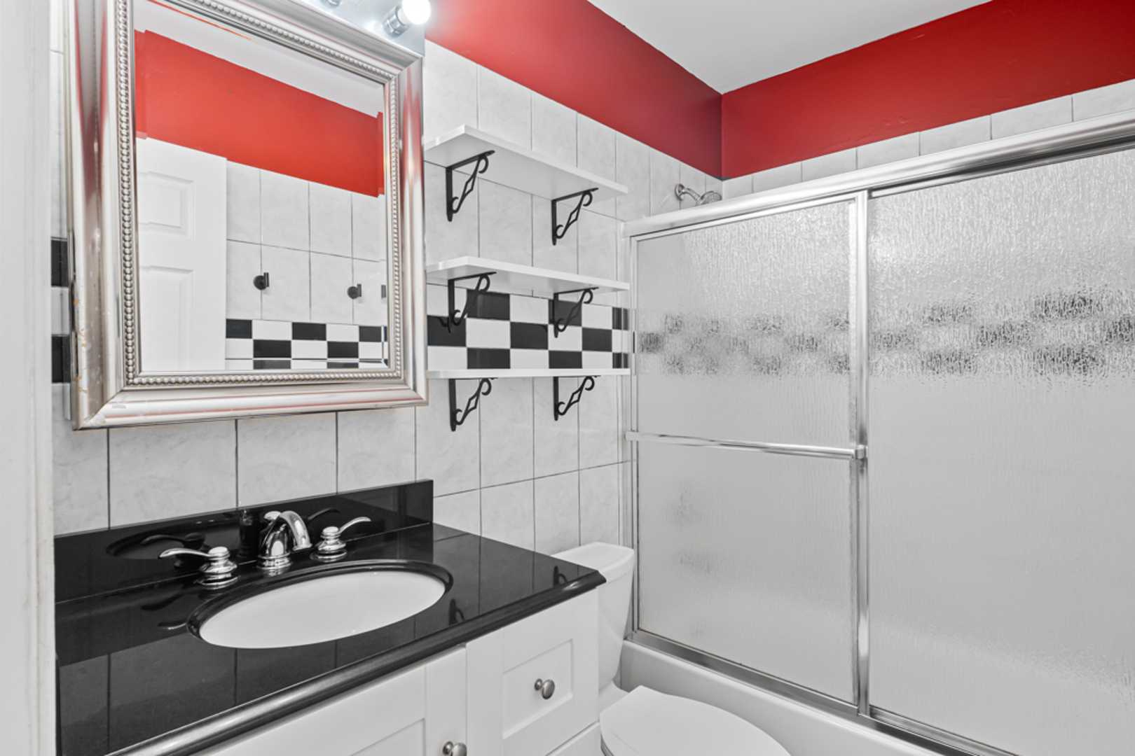 51 W Stevenson Drive, Glendale Heights, IL 60139