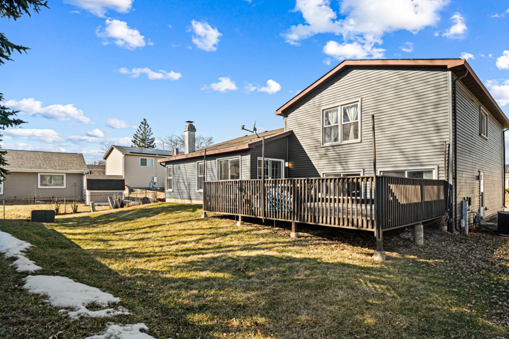 51 W Stevenson Drive, Glendale Heights, IL 60139