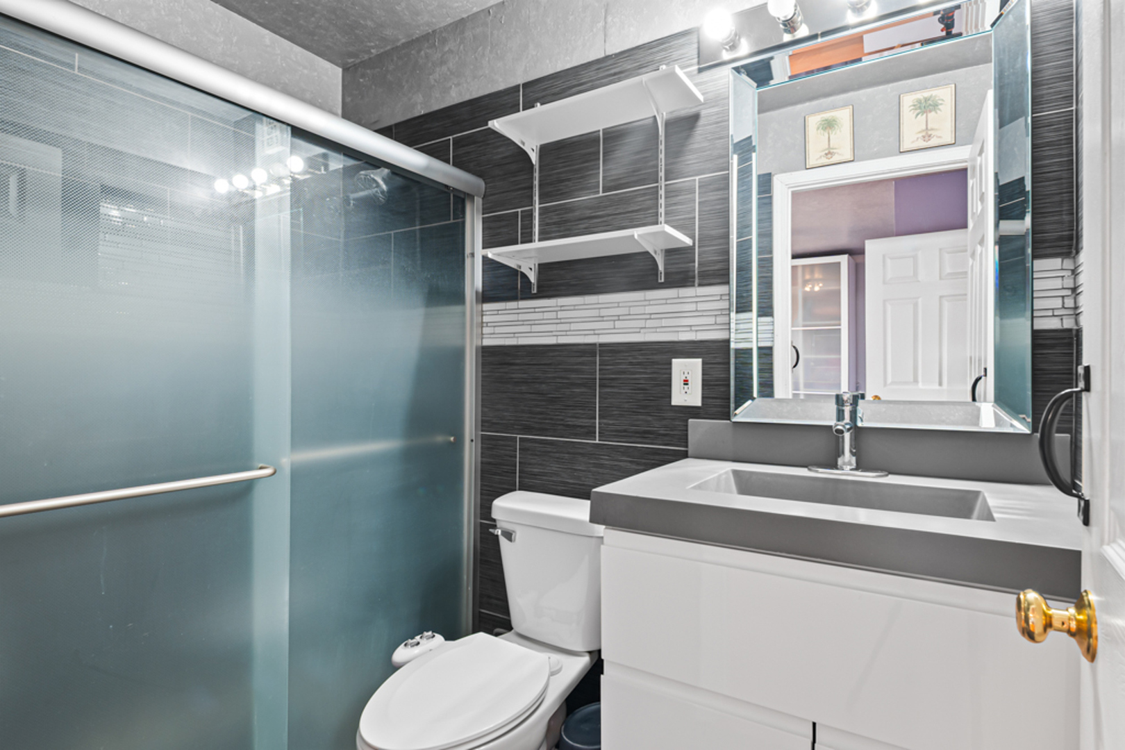 51 W Stevenson Drive, Glendale Heights, IL 60139