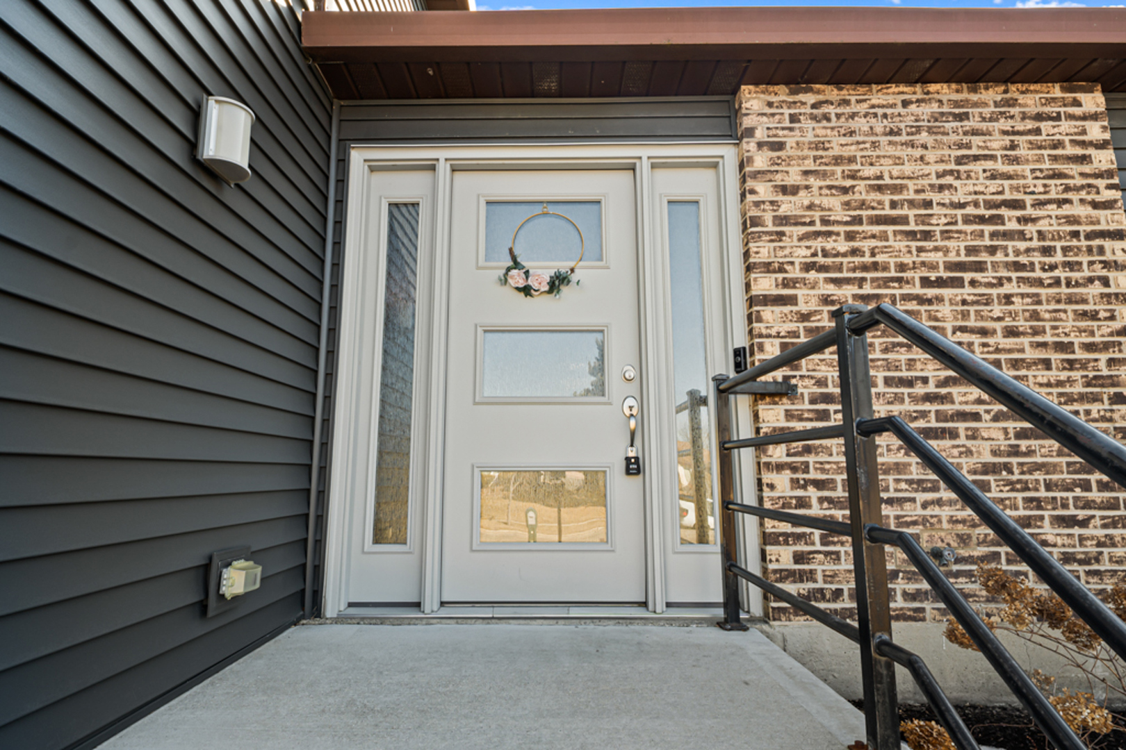 51 W Stevenson Drive, Glendale Heights, IL 60139