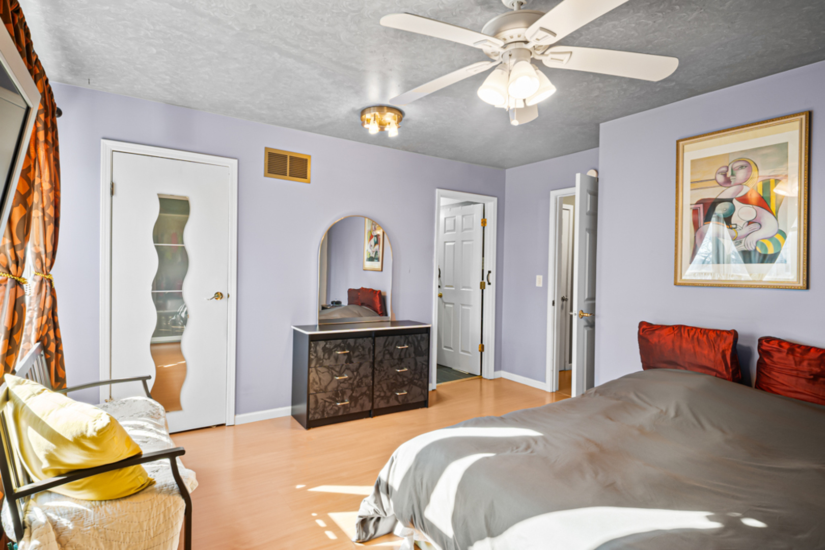 51 W Stevenson Drive, Glendale Heights, IL 60139