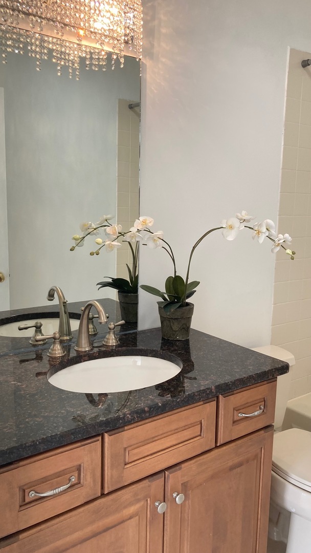 21W581 North Avenue #51, Lombard, IL 60148