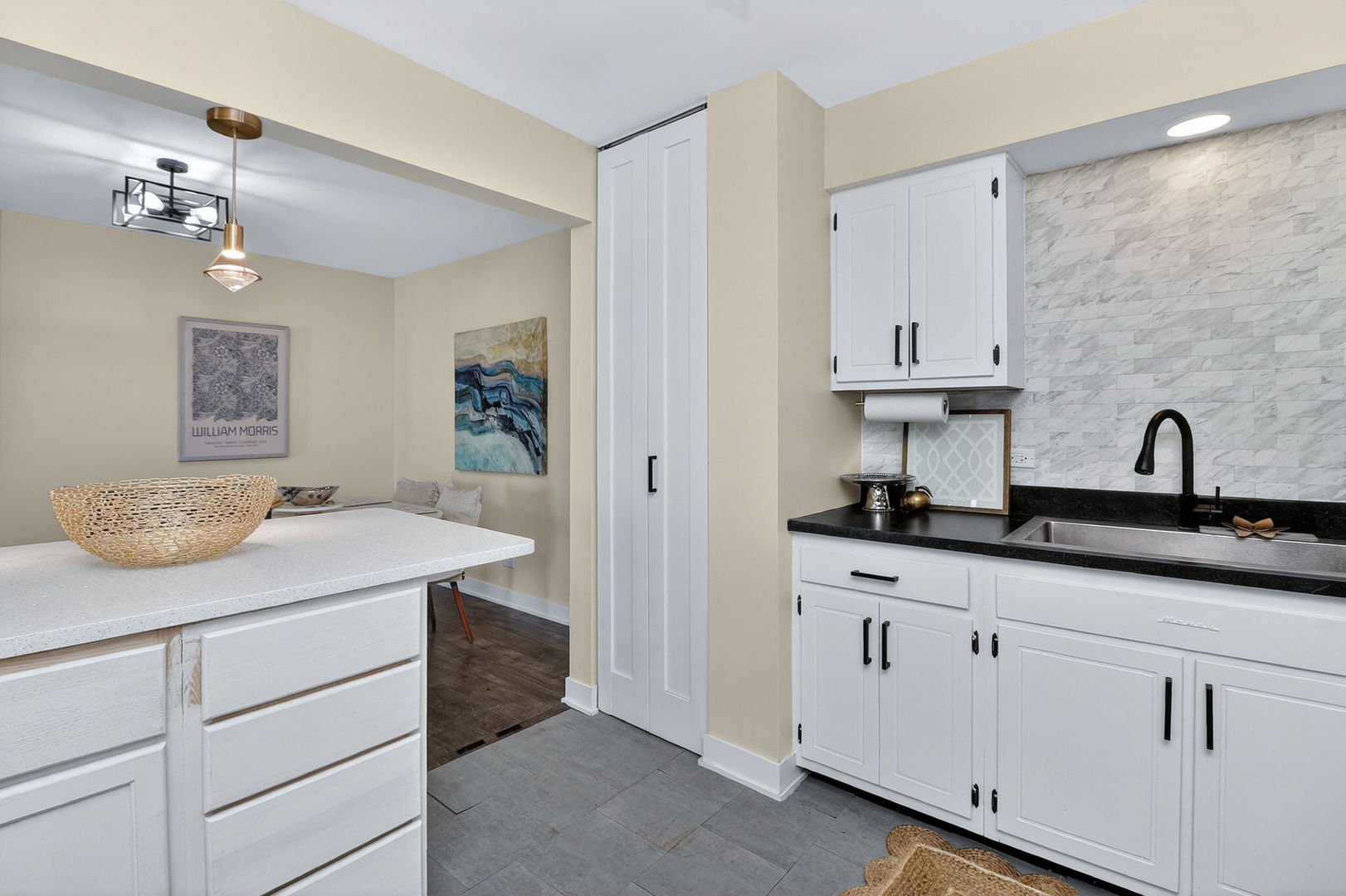 6630 S Brainard Avenue #409, Countryside, IL 60525