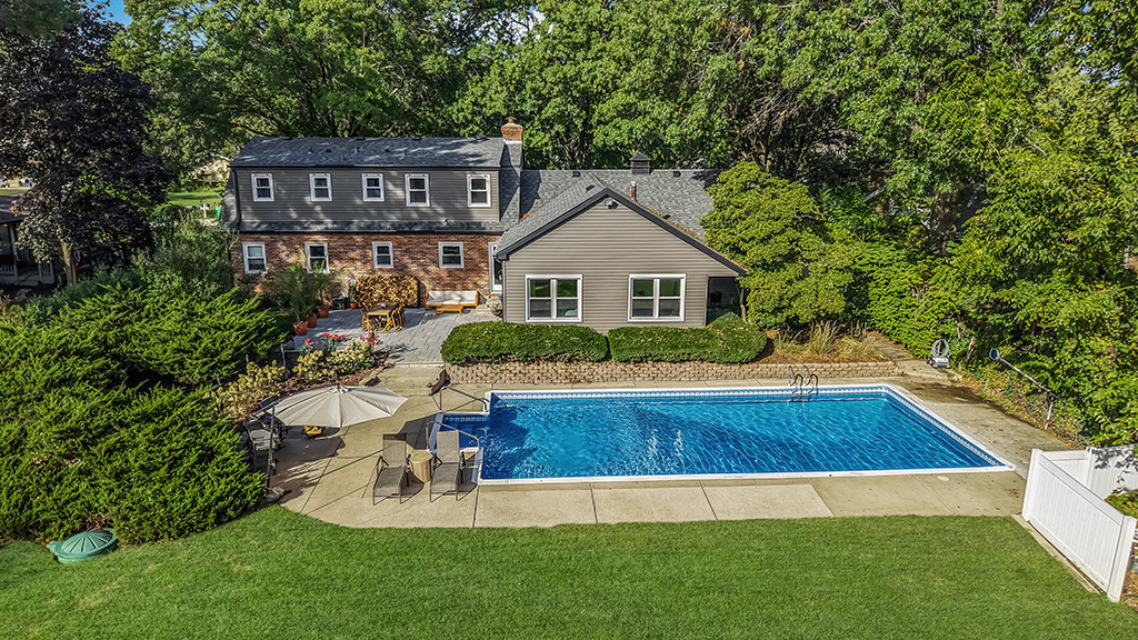 14201 S Chickasaw Trail, Homer Glen, IL 60491