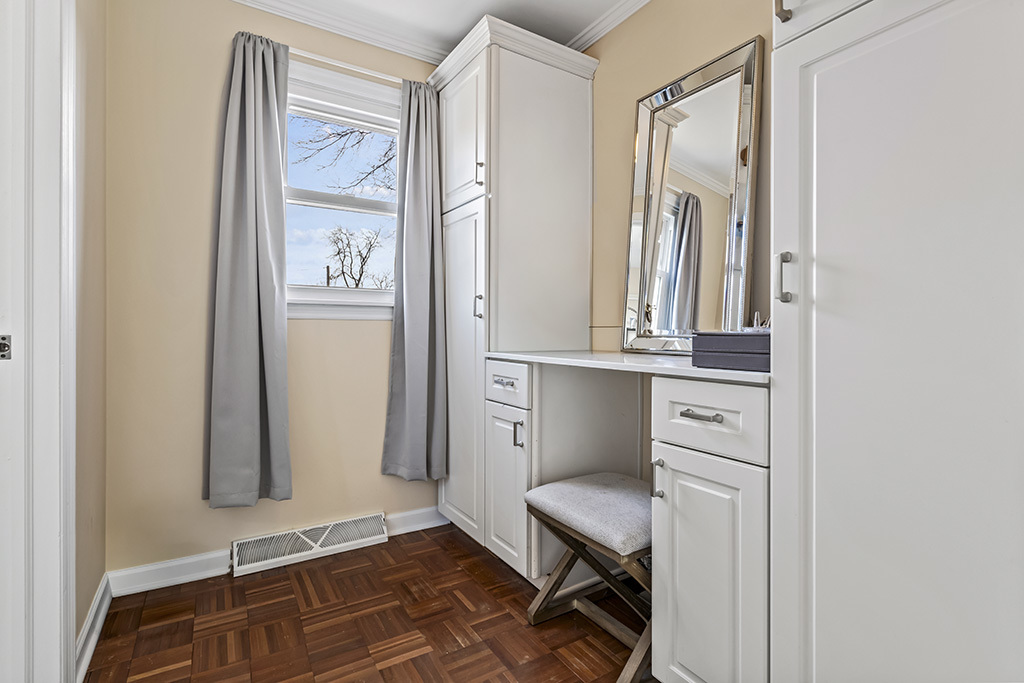 14201 S Chickasaw Trail, Homer Glen, IL 60491