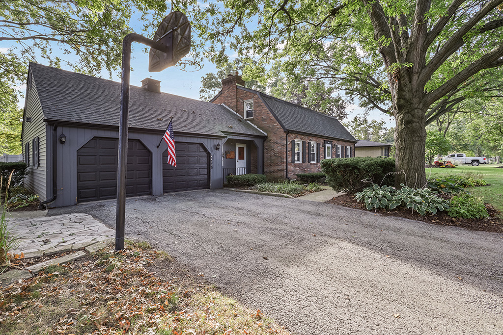 14201 S Chickasaw Trail, Homer Glen, IL 60491