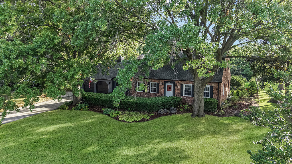 14201 S Chickasaw Trail, Homer Glen, IL 60491