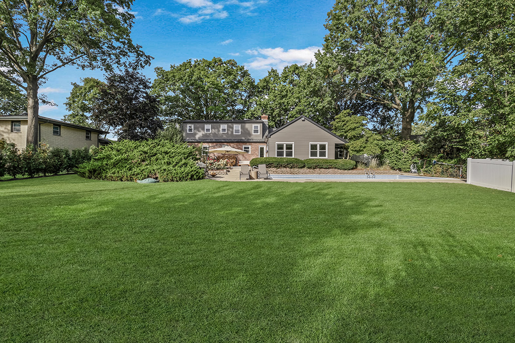 14201 S Chickasaw Trail, Homer Glen, IL 60491