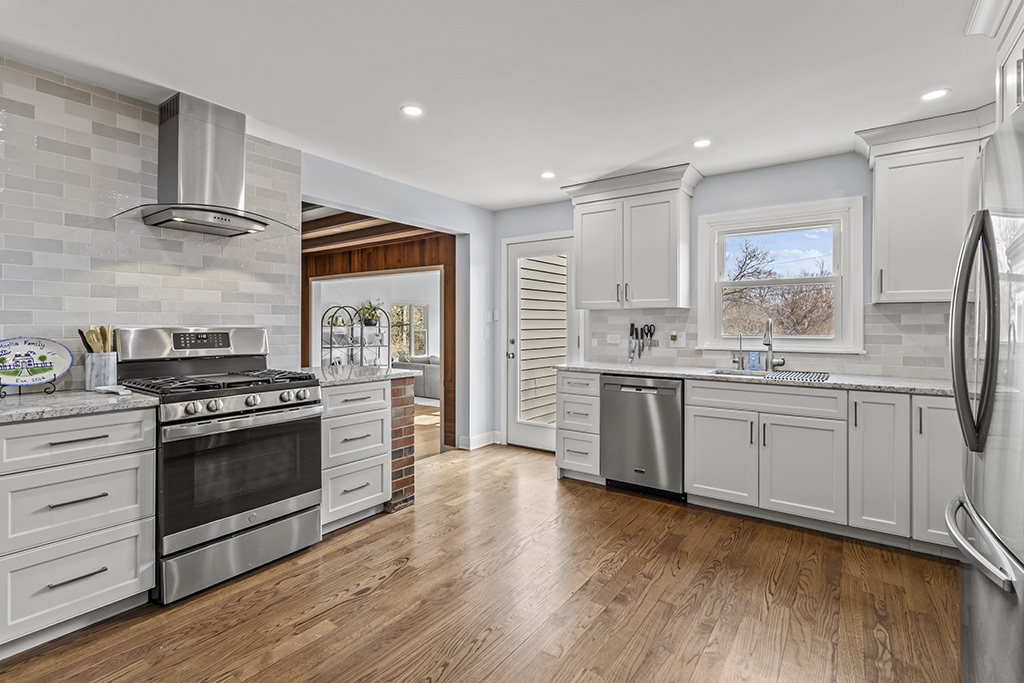 14201 S Chickasaw Trail, Homer Glen, IL 60491