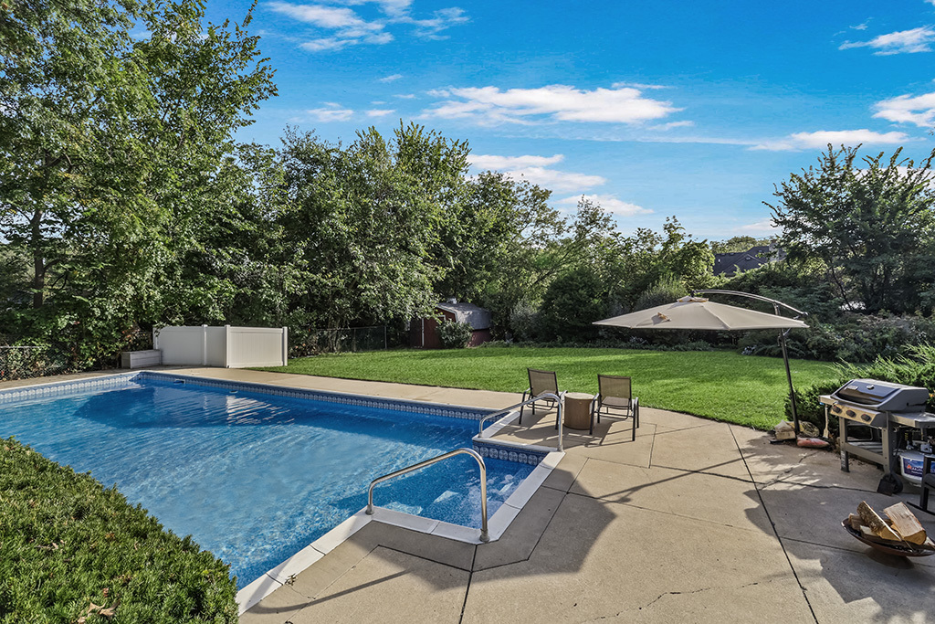 14201 S Chickasaw Trail, Homer Glen, IL 60491