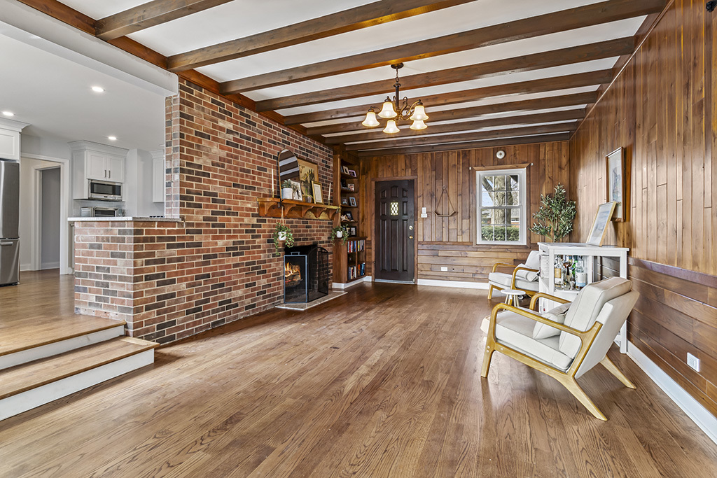 14201 S Chickasaw Trail, Homer Glen, IL 60491