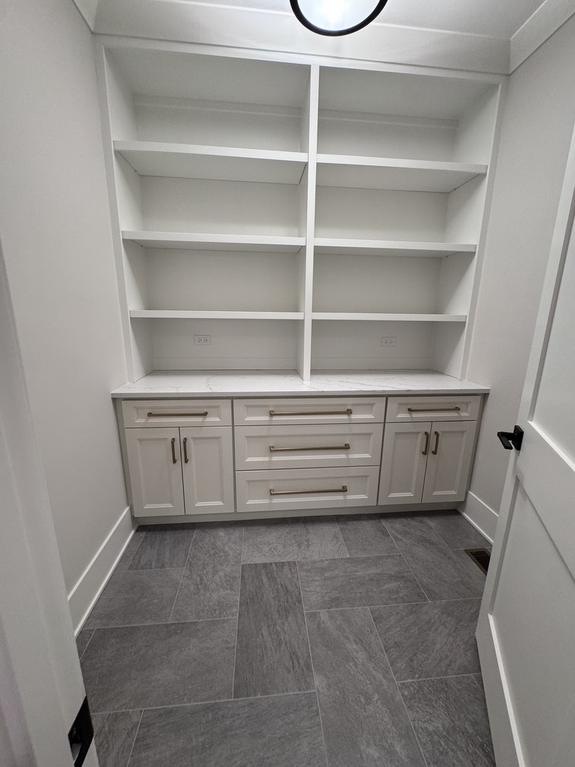 407 S Pine Avenue, Arlington Heights, IL 60005