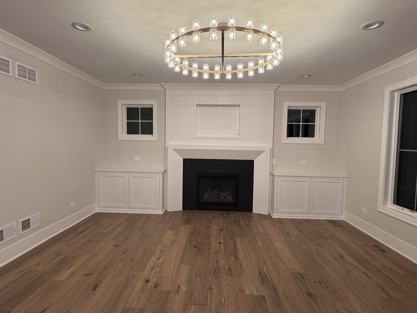 407 S Pine Avenue, Arlington Heights, IL 60005