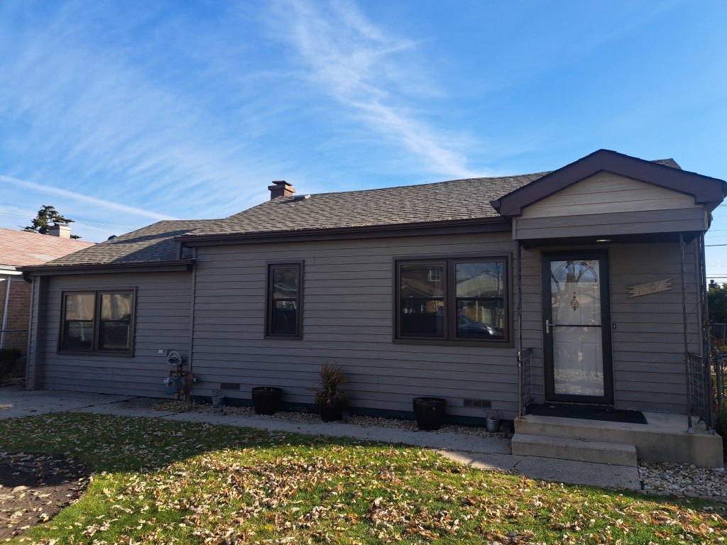 7807 Parkside Avenue, Burbank, IL 60459