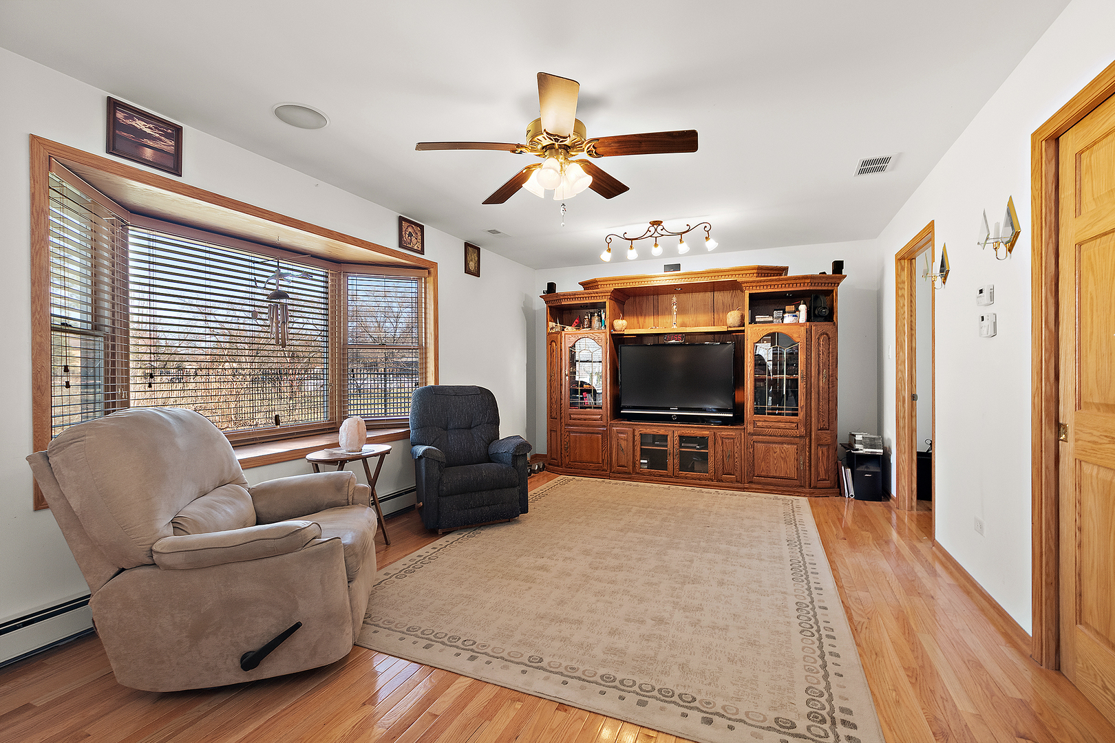 6420 166th Street, Tinley Park, IL 60477