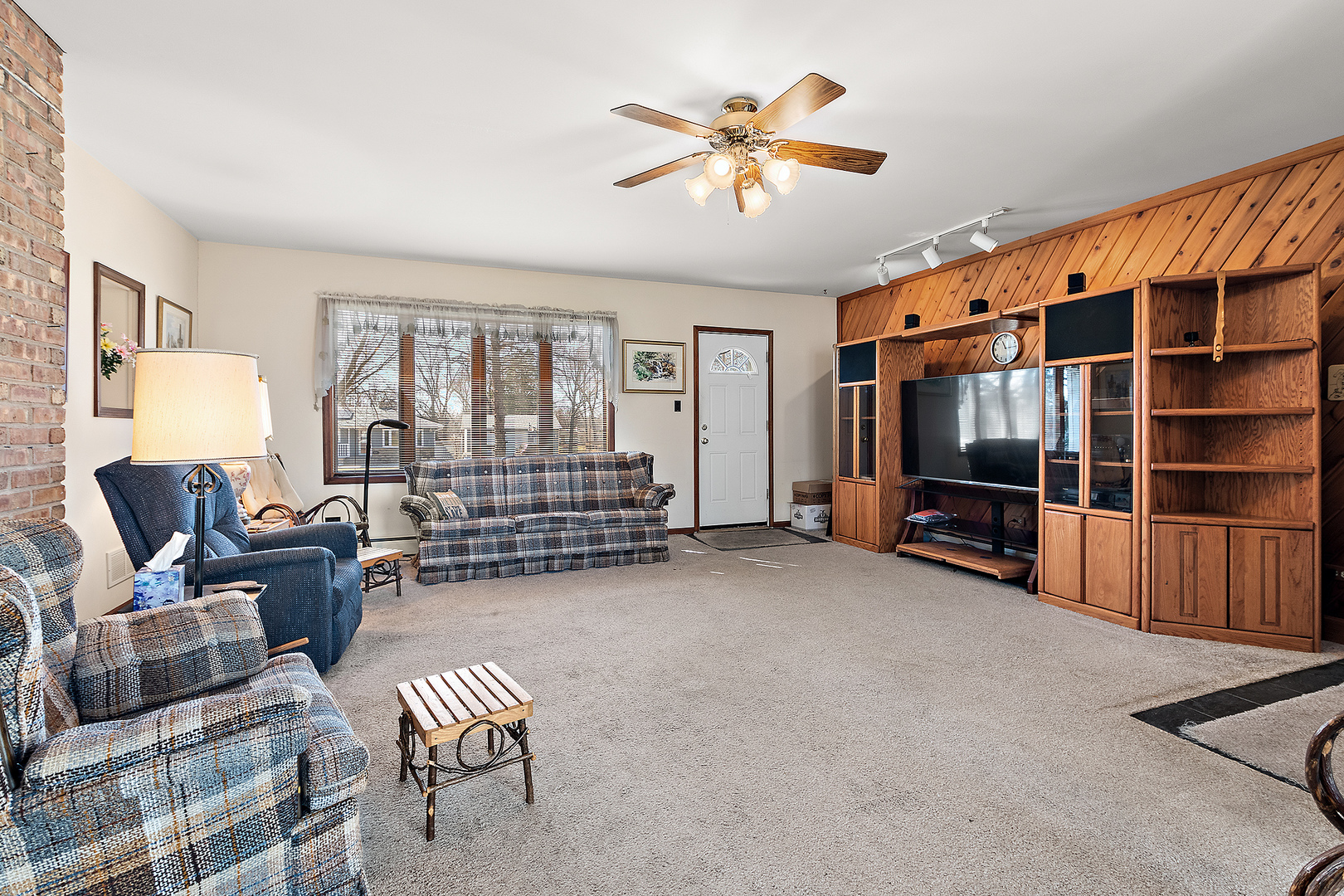 6420 166th Street, Tinley Park, IL 60477