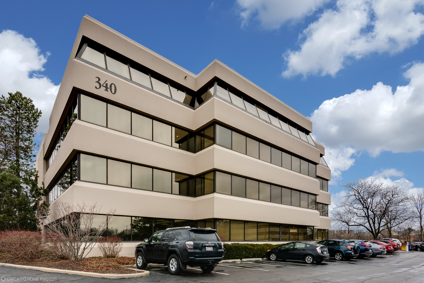 340 W Butterfield Road #4D, Elmhurst, IL 60126