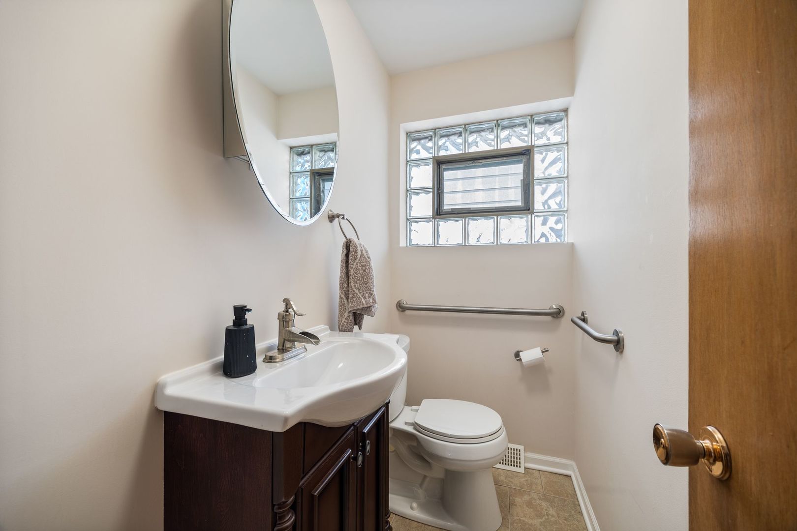 4239 Park Avenue, Brookfield, IL 60513