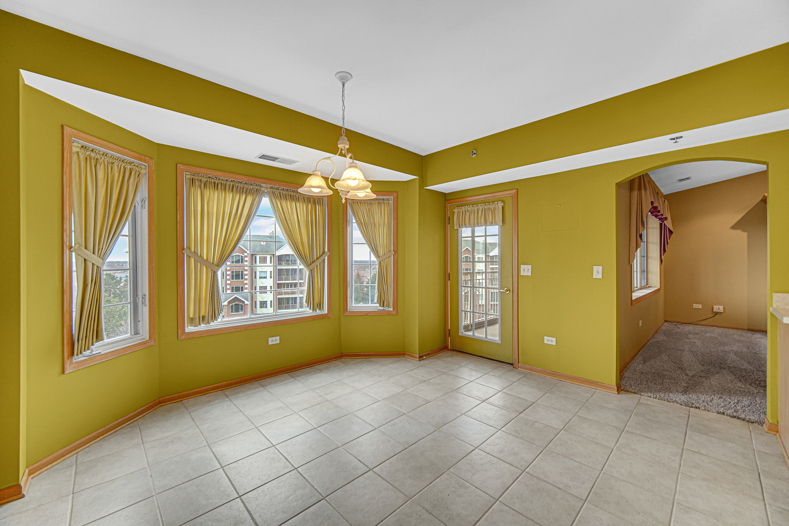 7920 Trinity Circle #4SW, Tinley Park, IL 60487