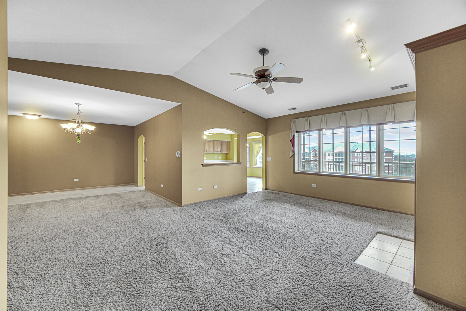 7920 Trinity Circle #4SW, Tinley Park, IL 60487