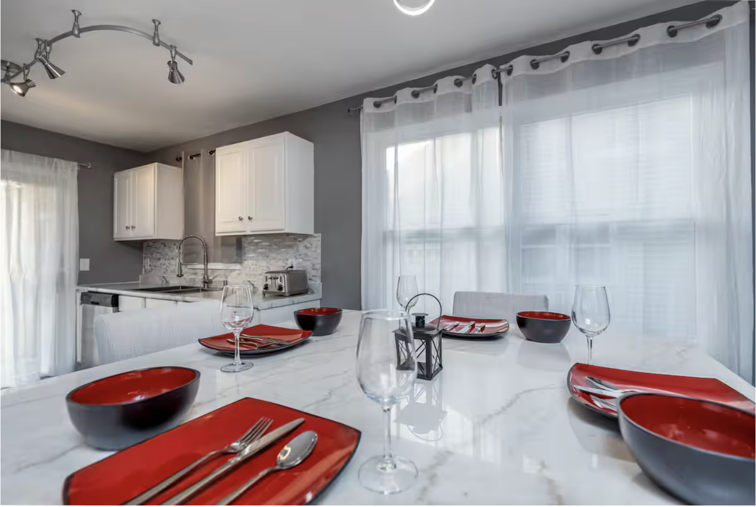 823 Heather Lane, Ottawa, IL 61350