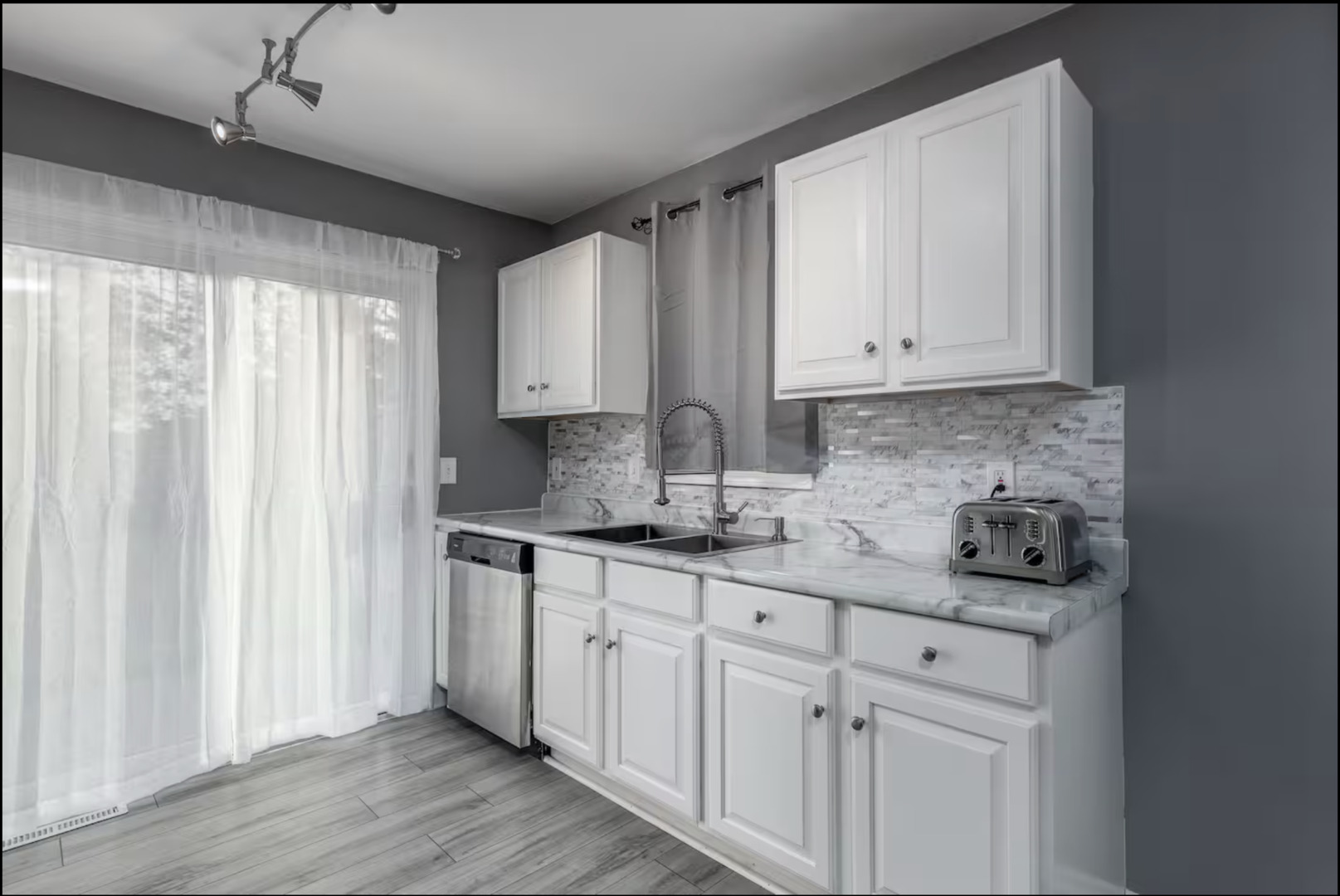 823 Heather Lane, Ottawa, IL 61350