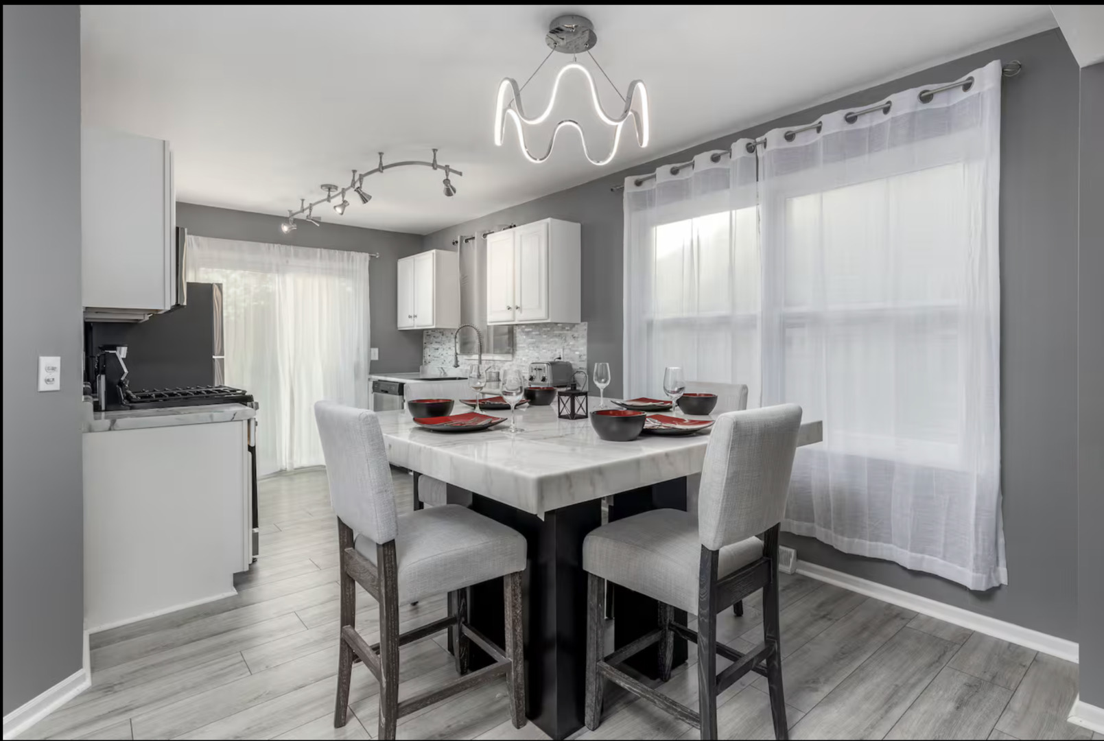 823 Heather Lane, Ottawa, IL 61350