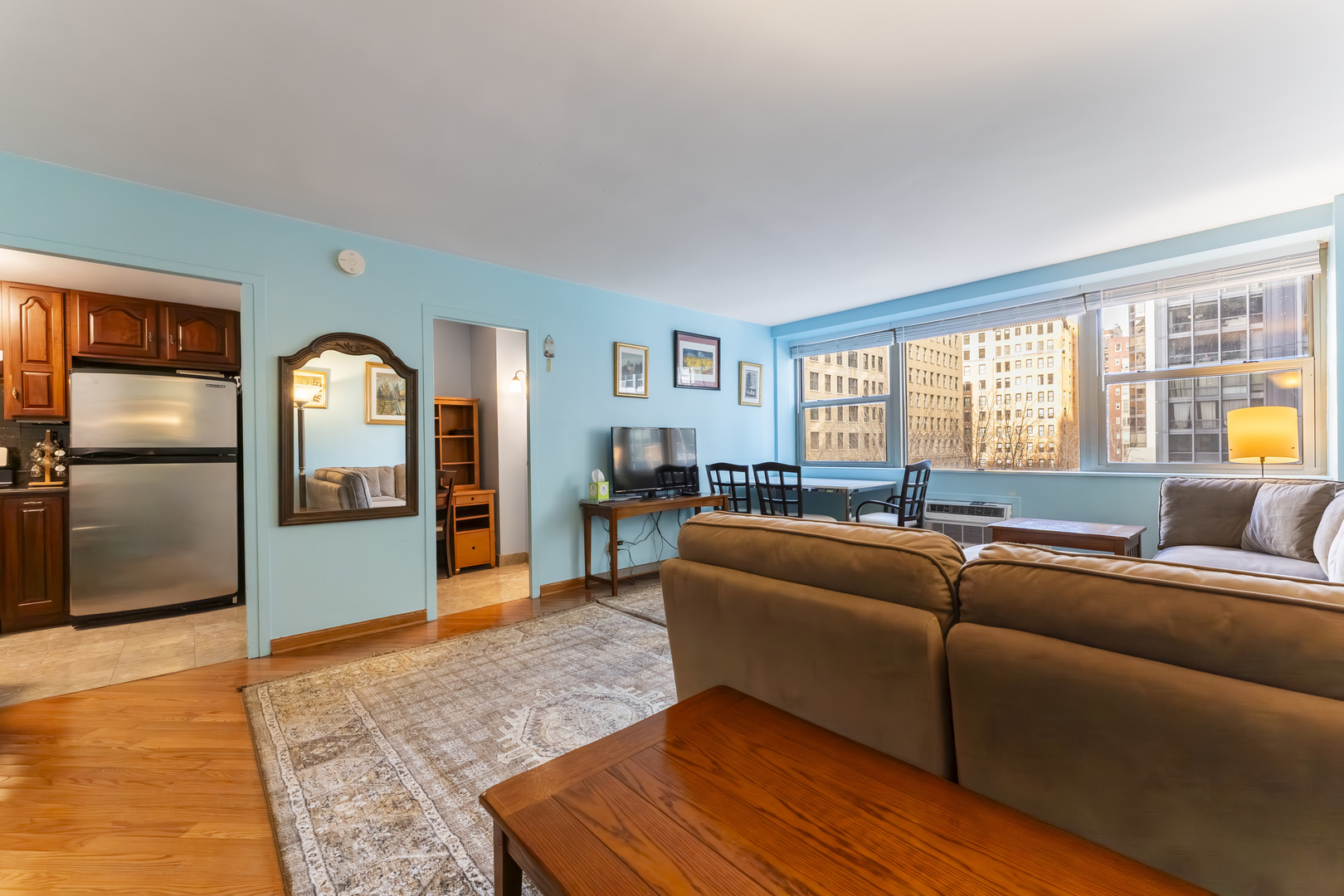 253 E Delaware Place #4E, Chicago, IL 60611