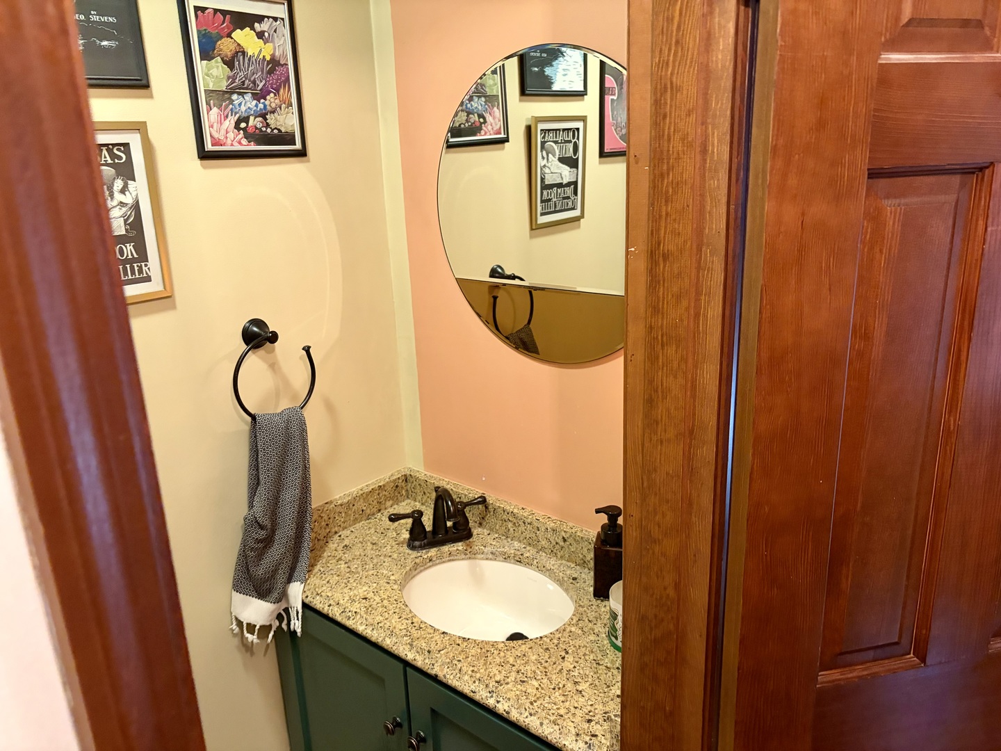 66 Holiday Drive, Clinton, IL 61727