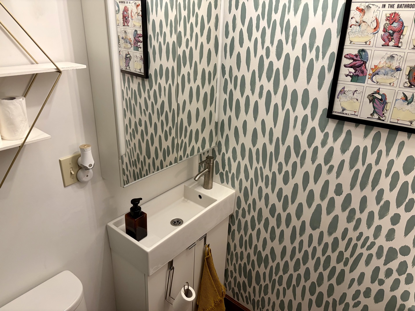 66 Holiday Drive, Clinton, IL 61727