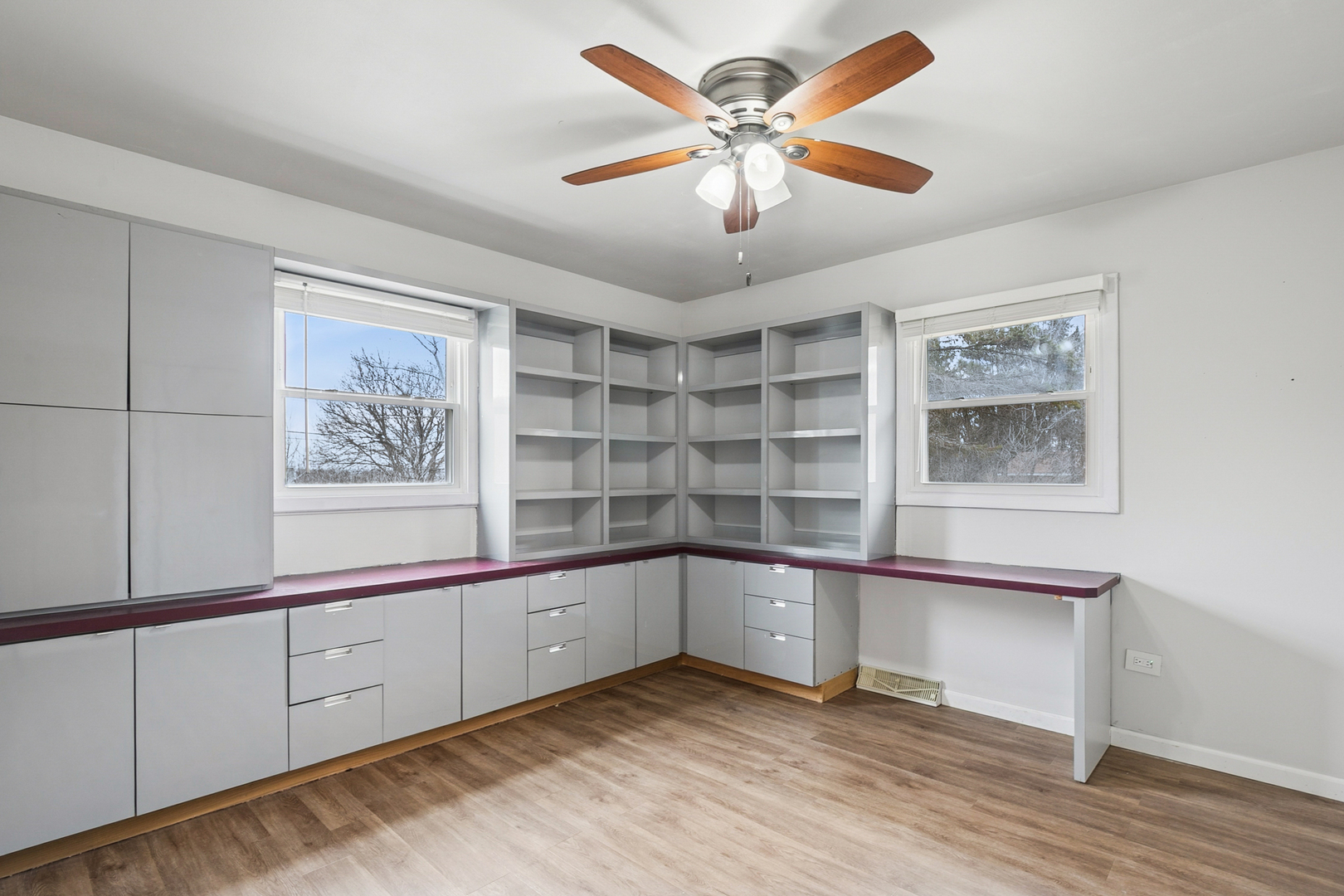 3821 Cheyenne Road, Gurnee, IL 60031