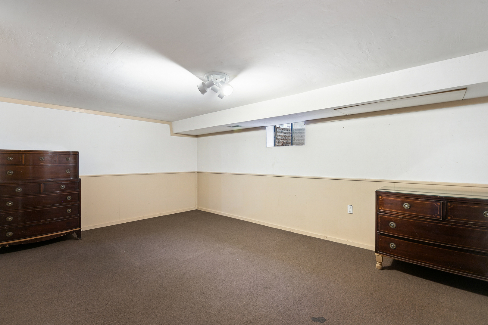 3821 Cheyenne Road, Gurnee, IL 60031