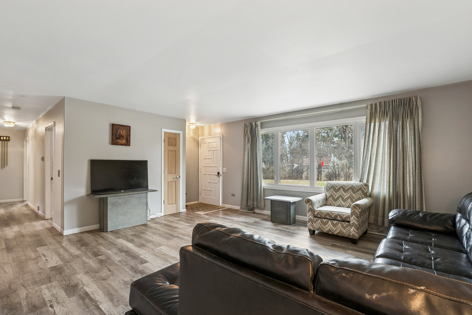 3821 Cheyenne Road, Gurnee, IL 60031