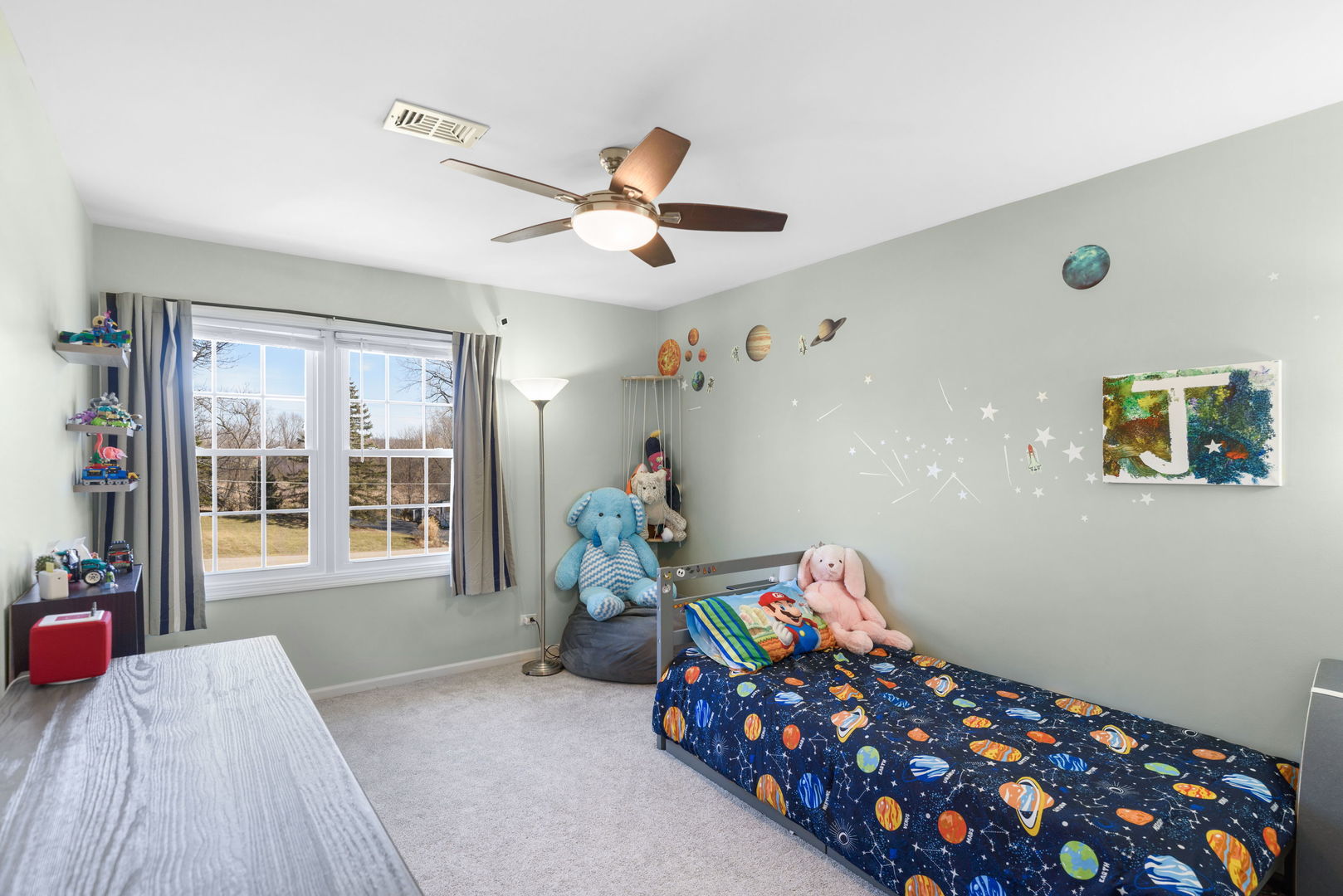 27942 N Lakeview Circle, McHenry, IL 60051