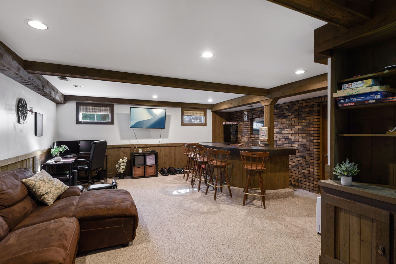 27942 N Lakeview Circle, McHenry, IL 60051