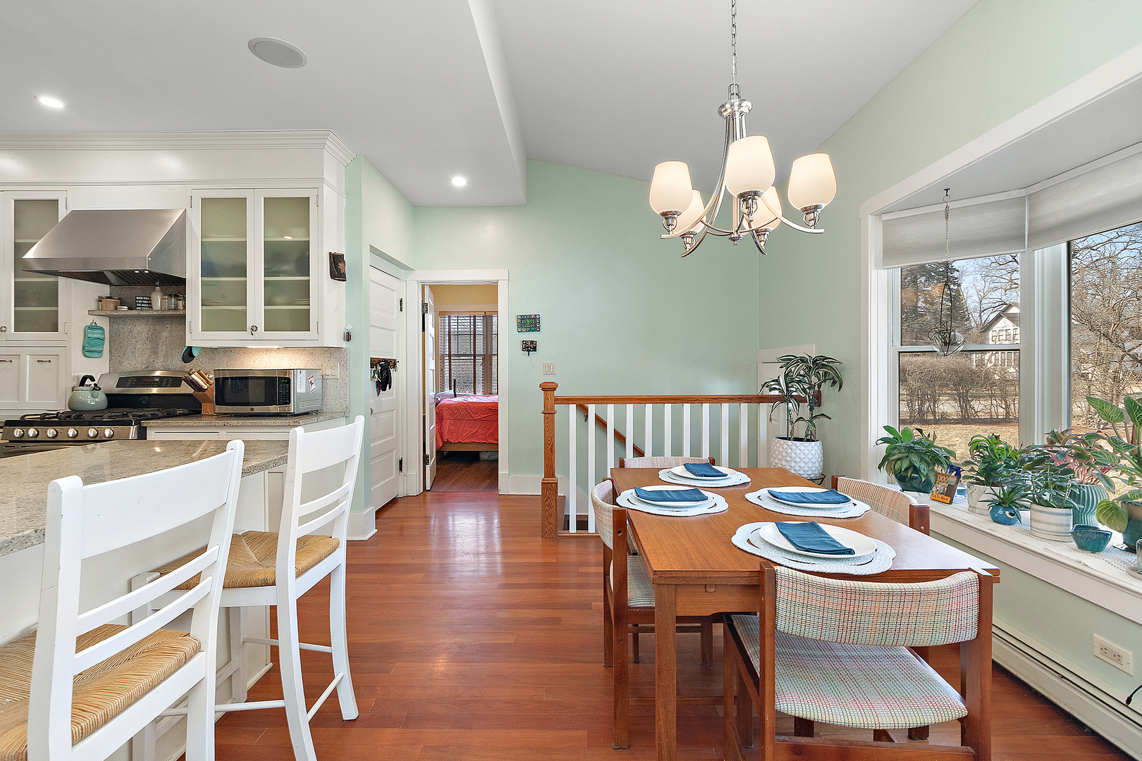 2158 Cedar Road, Homewood, IL 60430