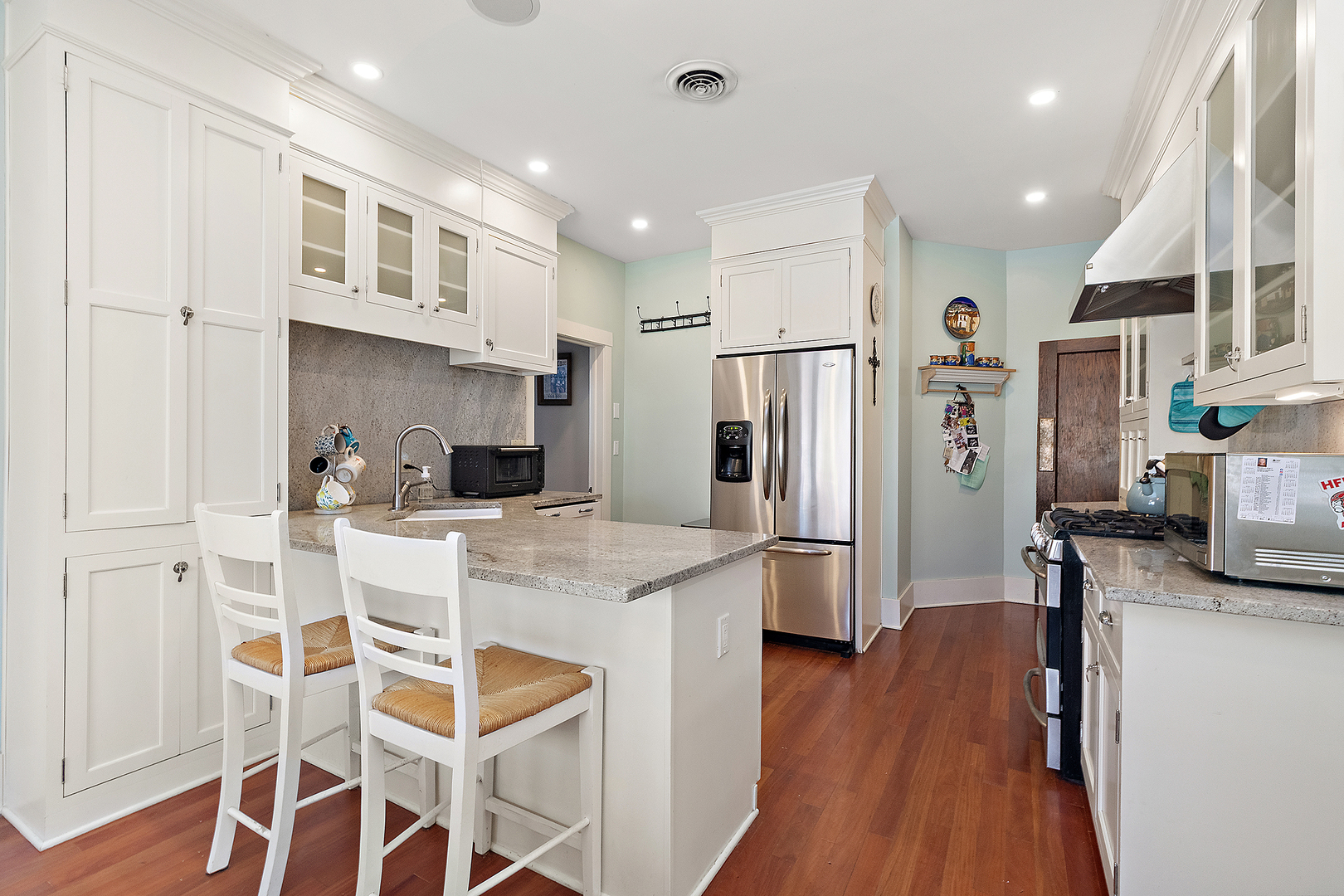 2158 Cedar Road, Homewood, IL 60430