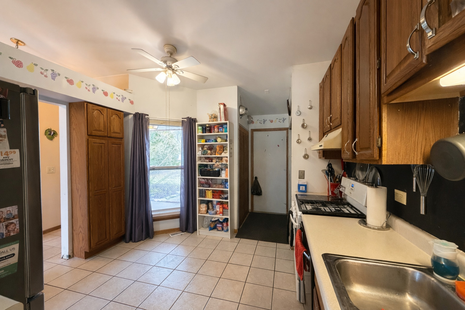 1605 Powder Horn Drive, Algonquin, IL 60102